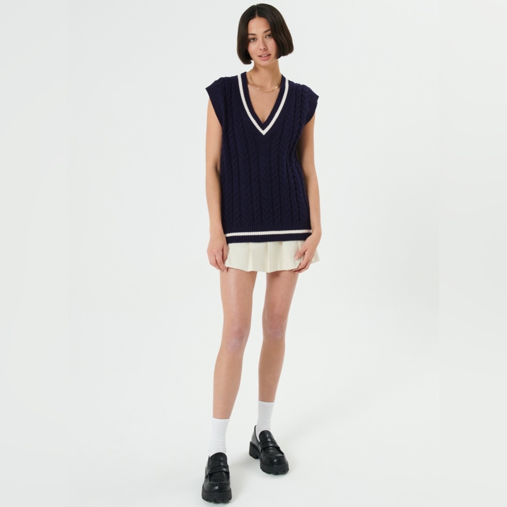 NWT Aritzia Winston Sweater Vest